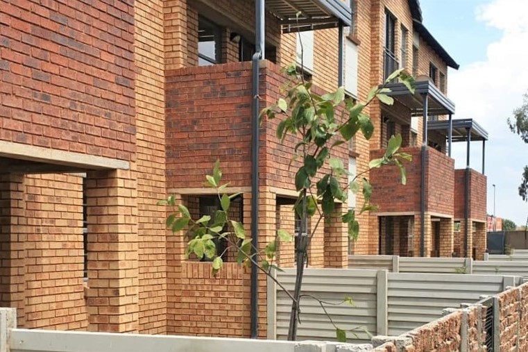 Route 82 Security Village